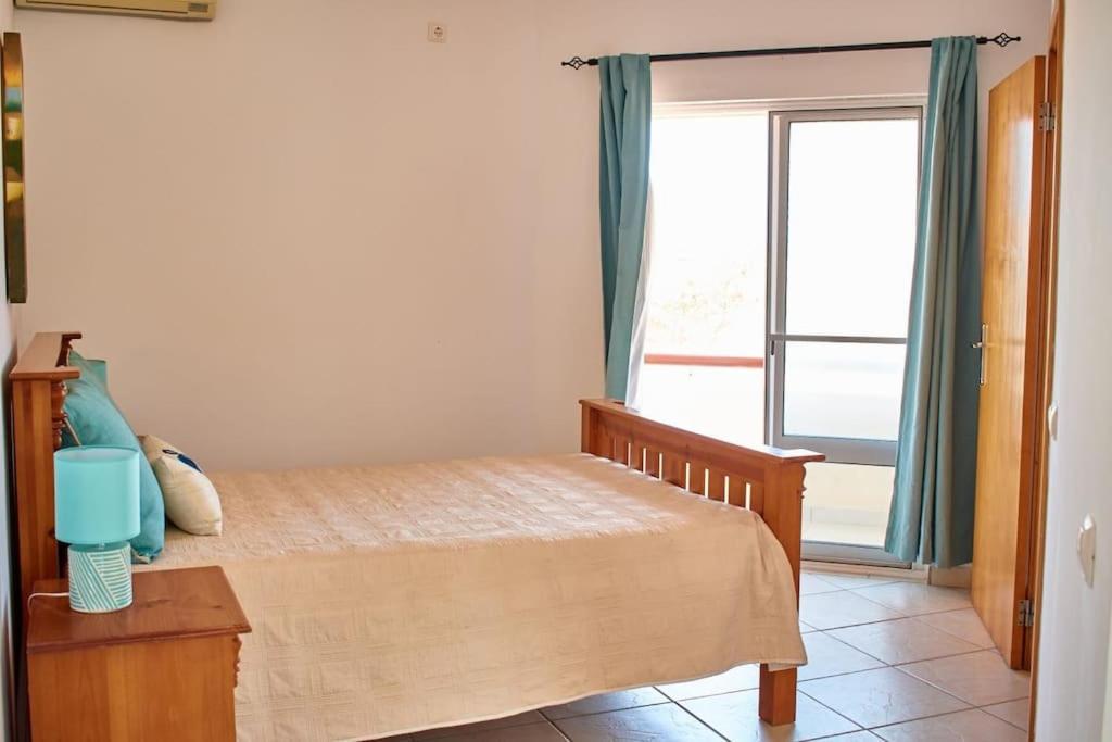 Apartamento T3 Encantador Com Piscina Wifi E Perto De Praia Santa Maria Bagian luar foto